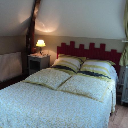 Chez Julie Bed & Breakfast Beaucamps-Ligny Екстериор снимка