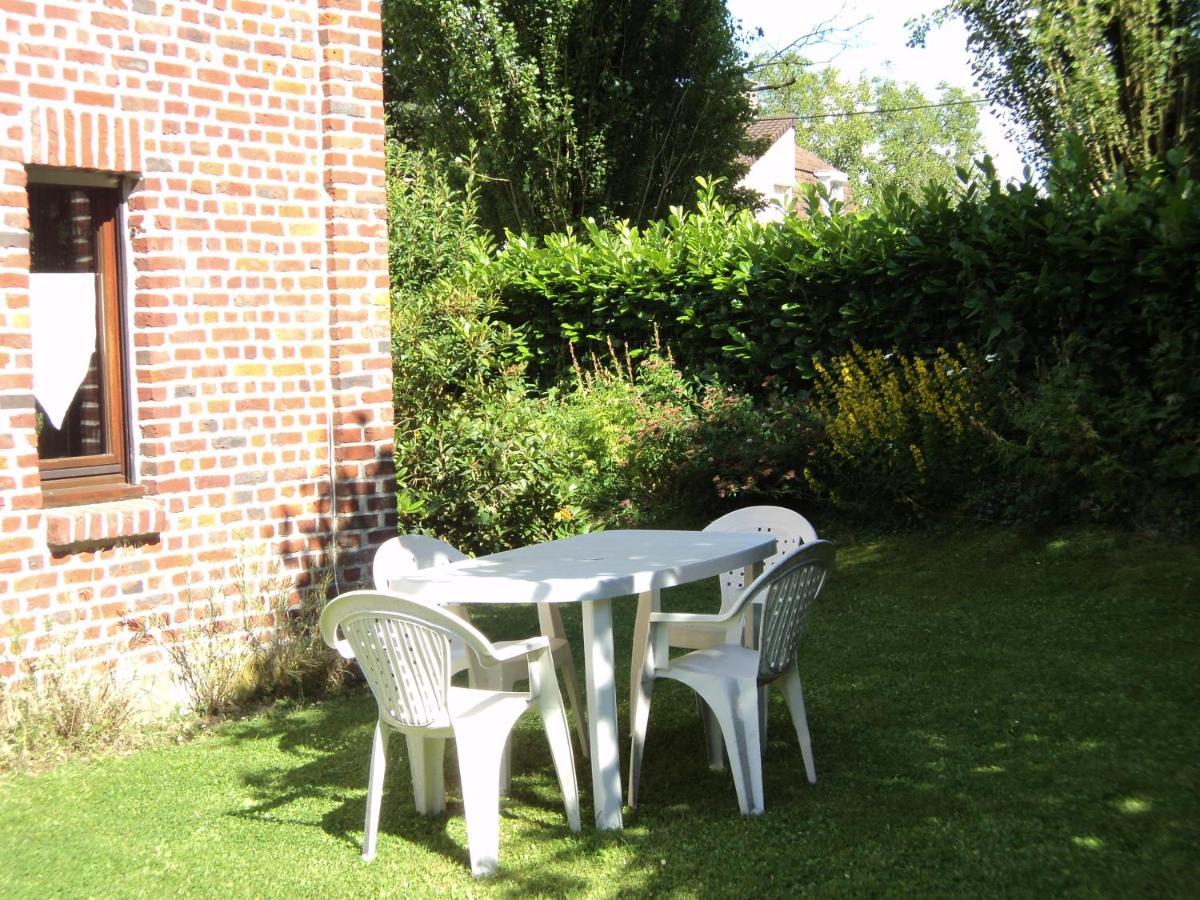 Chez Julie Bed & Breakfast Beaucamps-Ligny Екстериор снимка