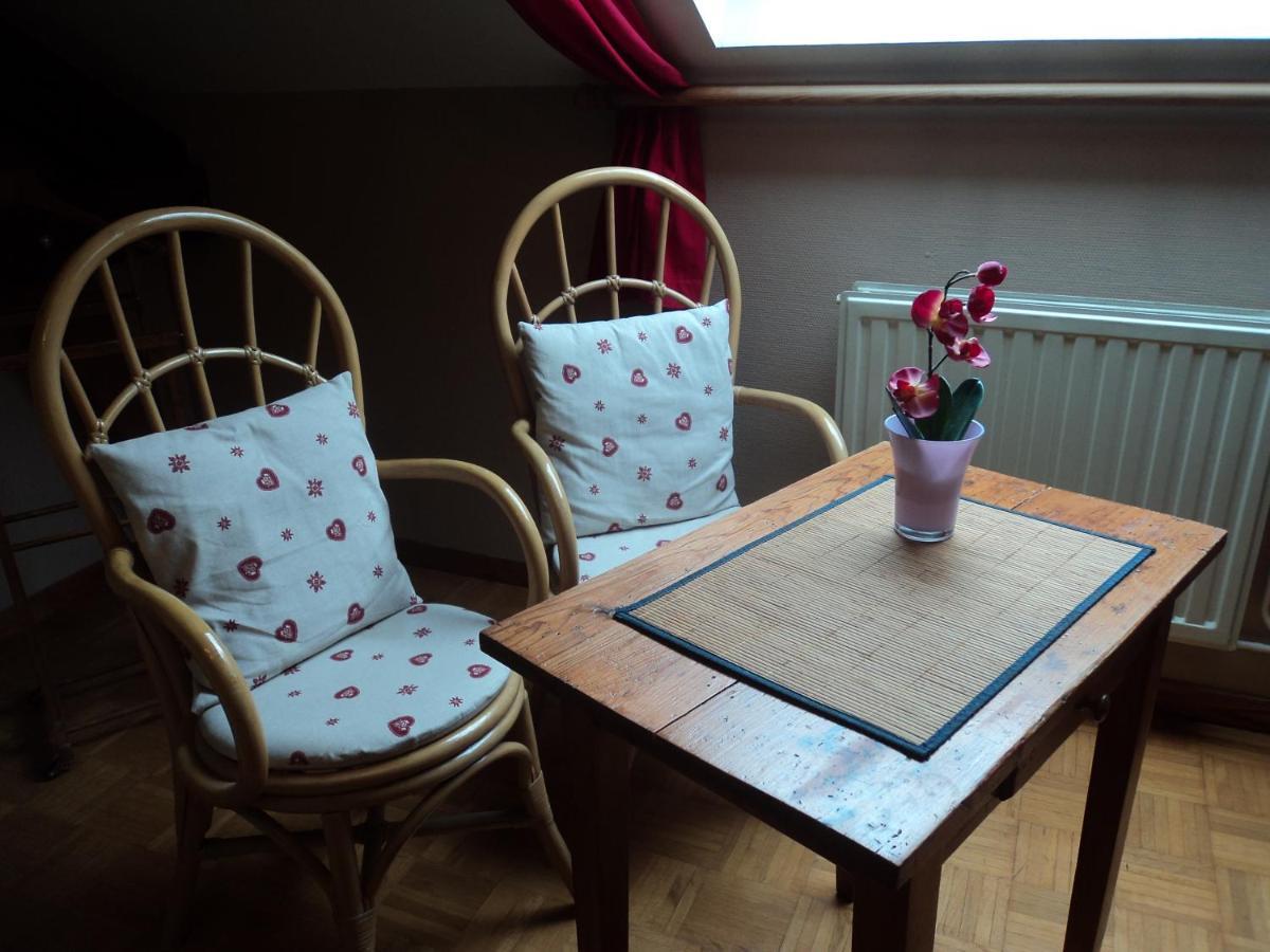 Chez Julie Bed & Breakfast Beaucamps-Ligny Екстериор снимка
