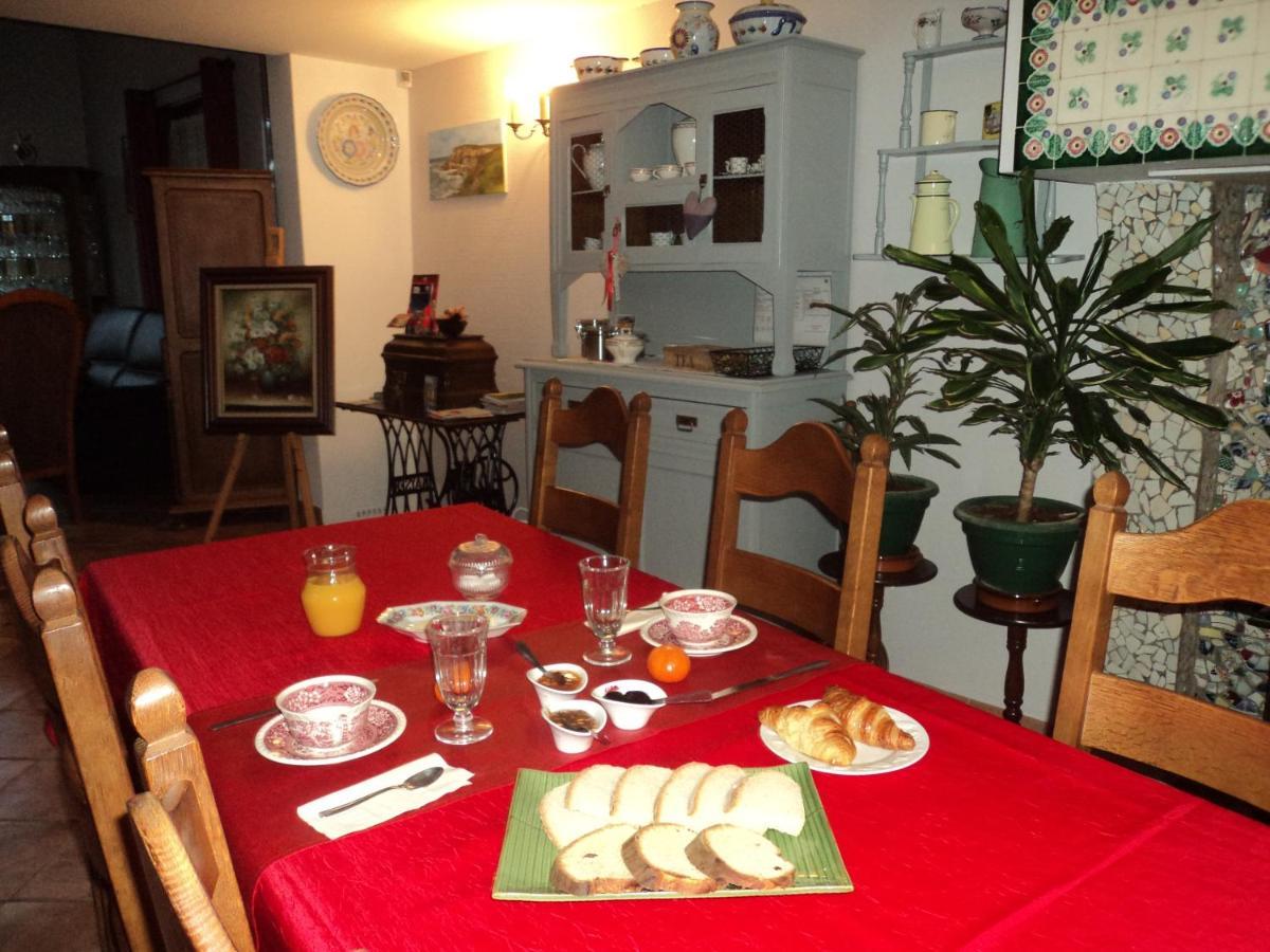 Chez Julie Bed & Breakfast Beaucamps-Ligny Екстериор снимка