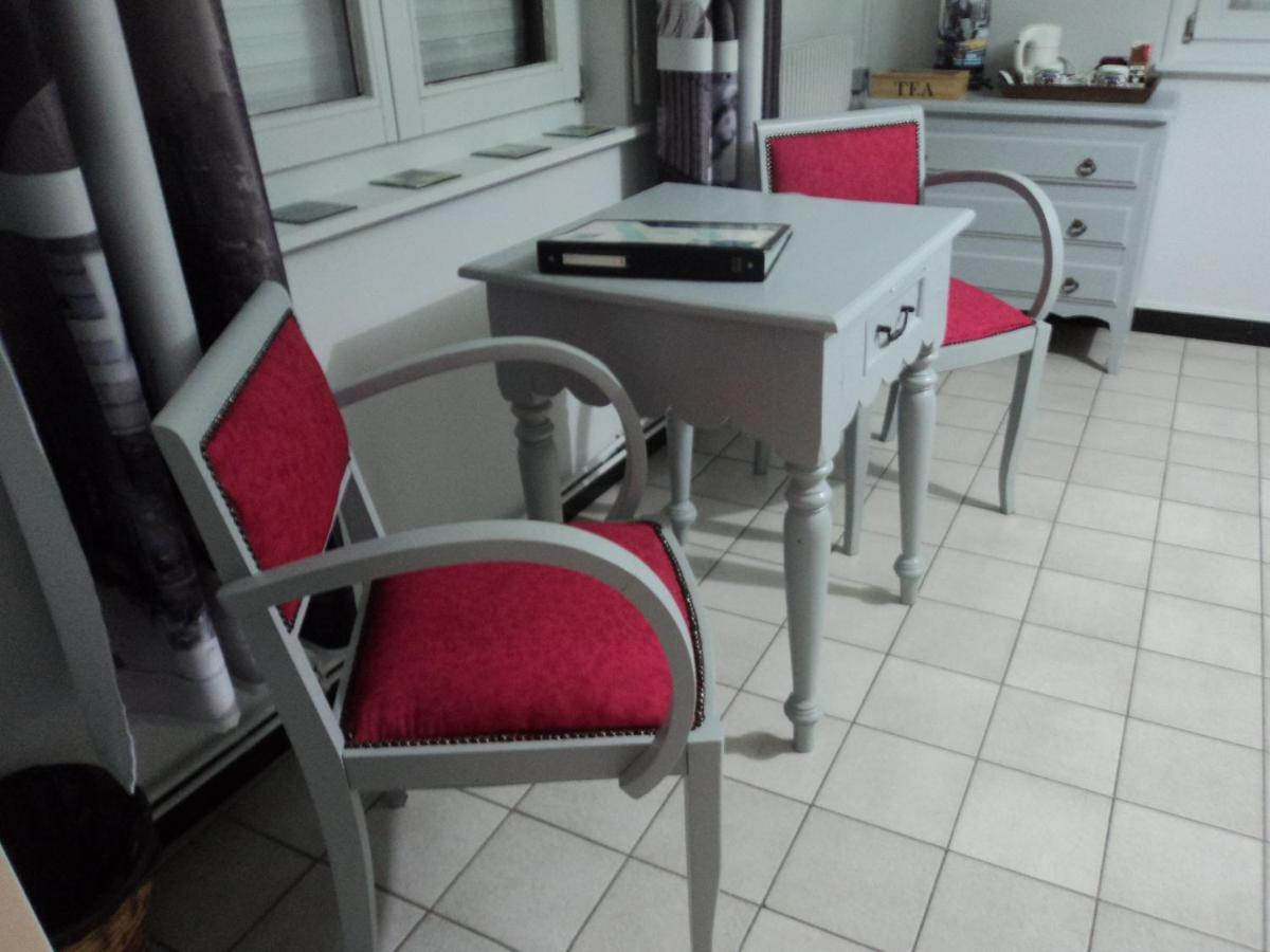 Chez Julie Bed & Breakfast Beaucamps-Ligny Екстериор снимка