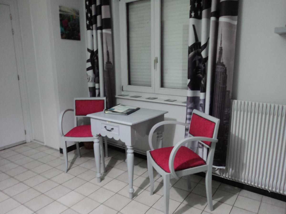 Chez Julie Bed & Breakfast Beaucamps-Ligny Екстериор снимка