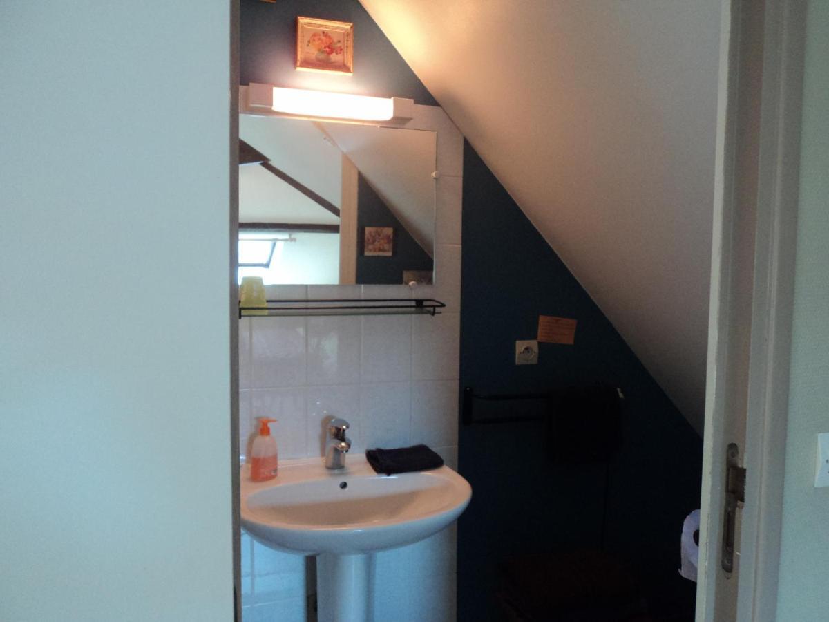 Chez Julie Bed & Breakfast Beaucamps-Ligny Екстериор снимка